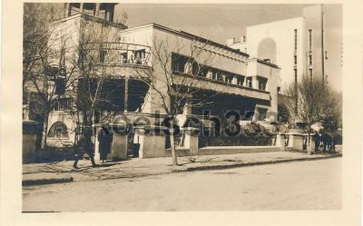 Прикрепленное изображение: 1 дом правительства.jpg